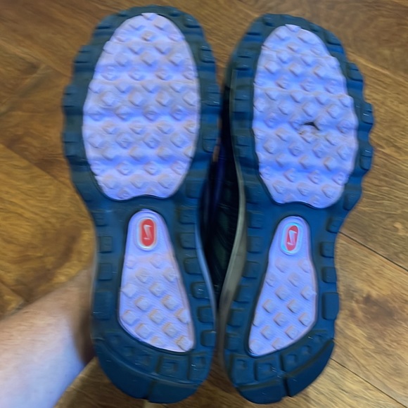 Nike lavender and dark gray and a half lady sneakers - Picture 8 of 8